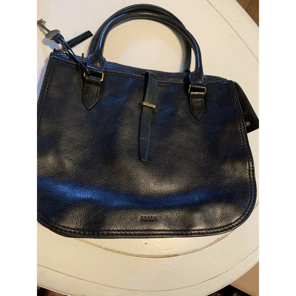 Fossil‎ Black Leather Satchel Tote Handbag Brass Key Charm Medium Structured - Picture 7 of 15